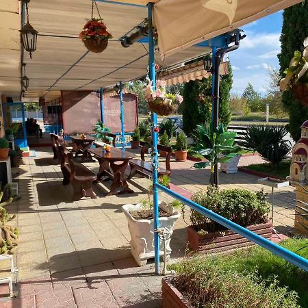 Motel Dilijans Widyń Zewnętrze zdjęcie
